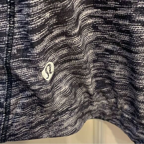 Lululemon Go The Distance Jacket Dramatic Static White Black Size 6 - Picture 7 of 9